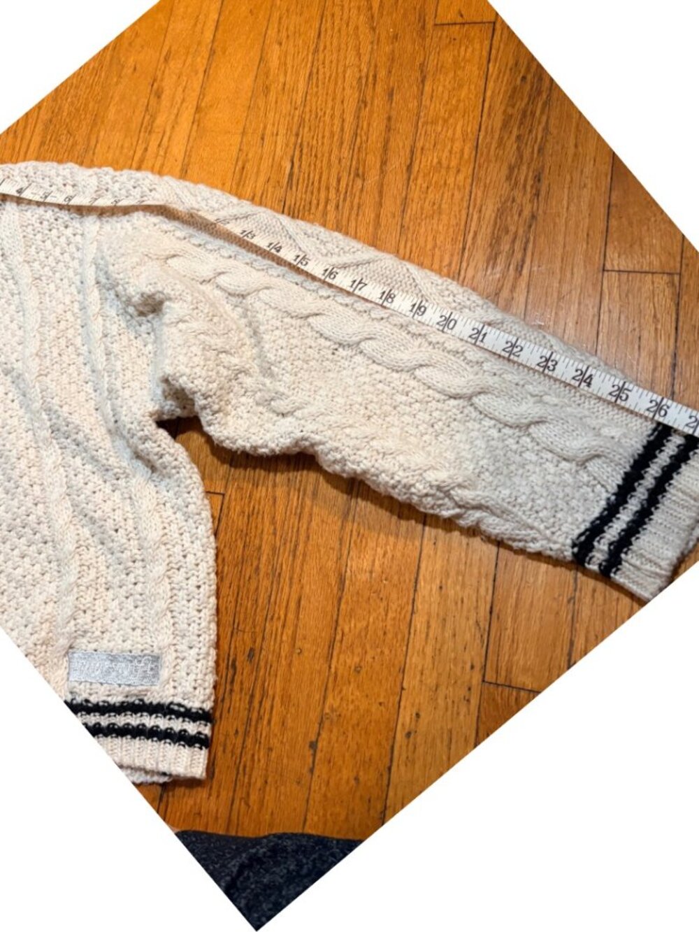 Folklore Cardigan Taylor Swift Inspired Star Patch Cable Knit S - Picture 9 of 9